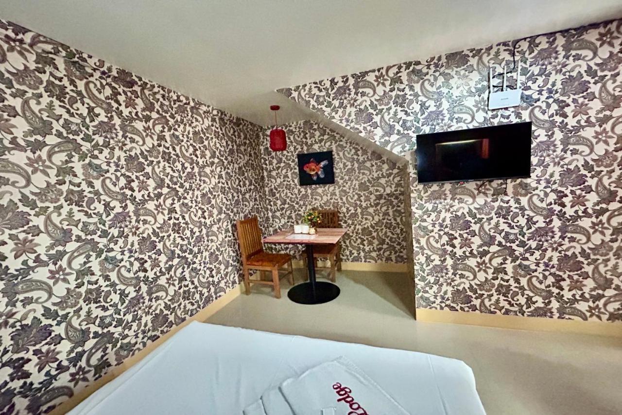 Oyo 971 Liza Lodge باساي المظهر الخارجي الصورة