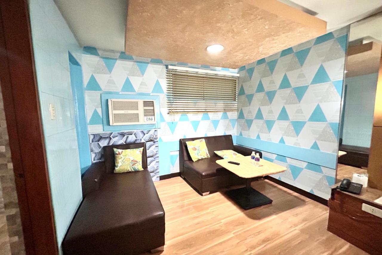 Oyo 971 Liza Lodge باساي المظهر الخارجي الصورة